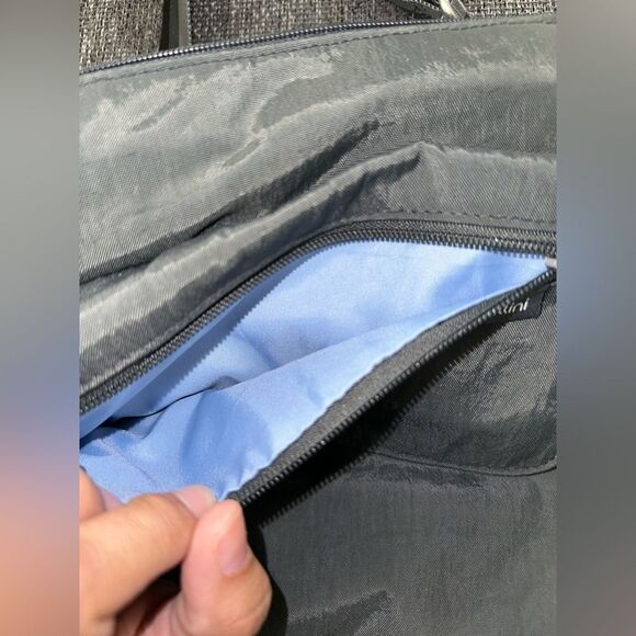 BAGGALLINI Gray Fine Line Top Zip Flap Adjustable‎ Nylon Crossbody Purse - Picture 6 of 9